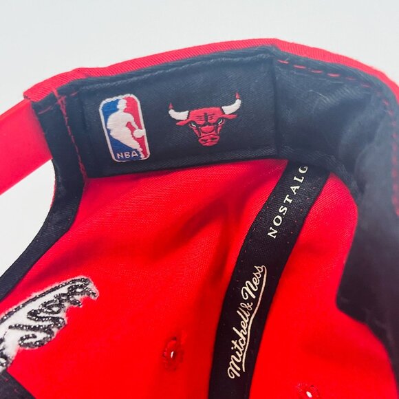 Mitchell & Ness NBA Chicago Bulls Red White Snapback Hat Cap Basketball Gear - Picture 8 of 8